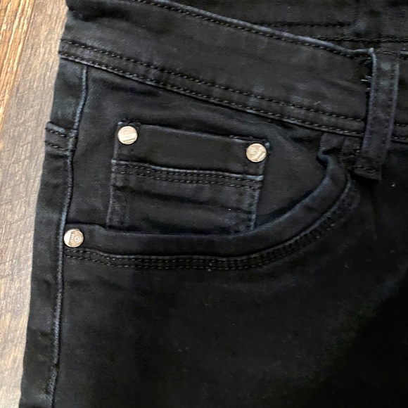 MIRACLE DENIM Black Slim Jeans - Picture 3 of 6